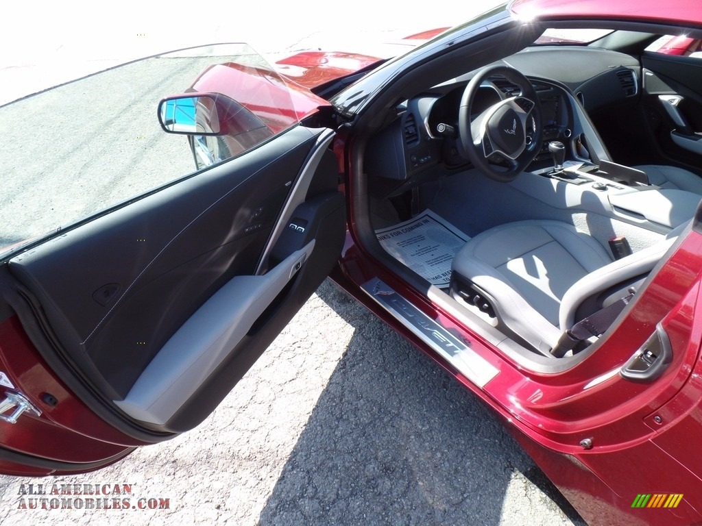 2017 Corvette Stingray Coupe - Long Beach Red Metallic Tintcoat / Gray photo #21