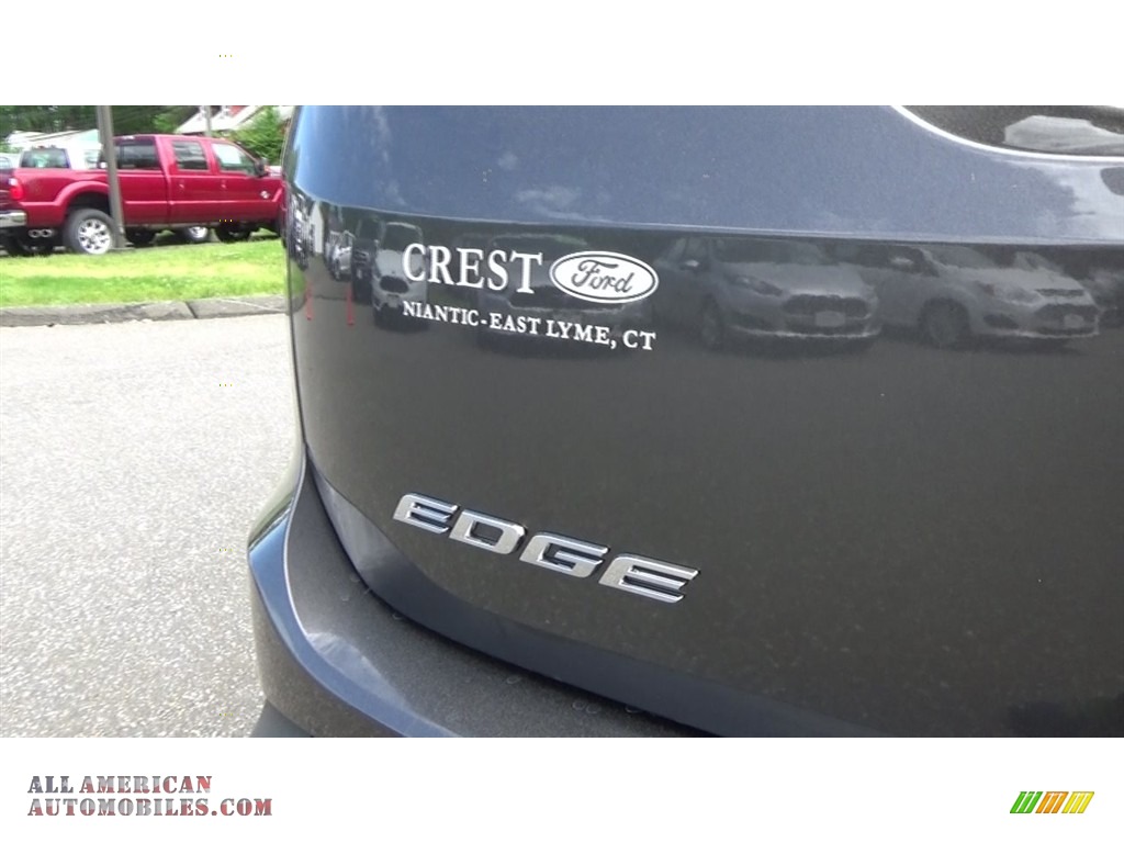 2017 Edge Titanium AWD - Magnetic Metallic / Ebony photo #10