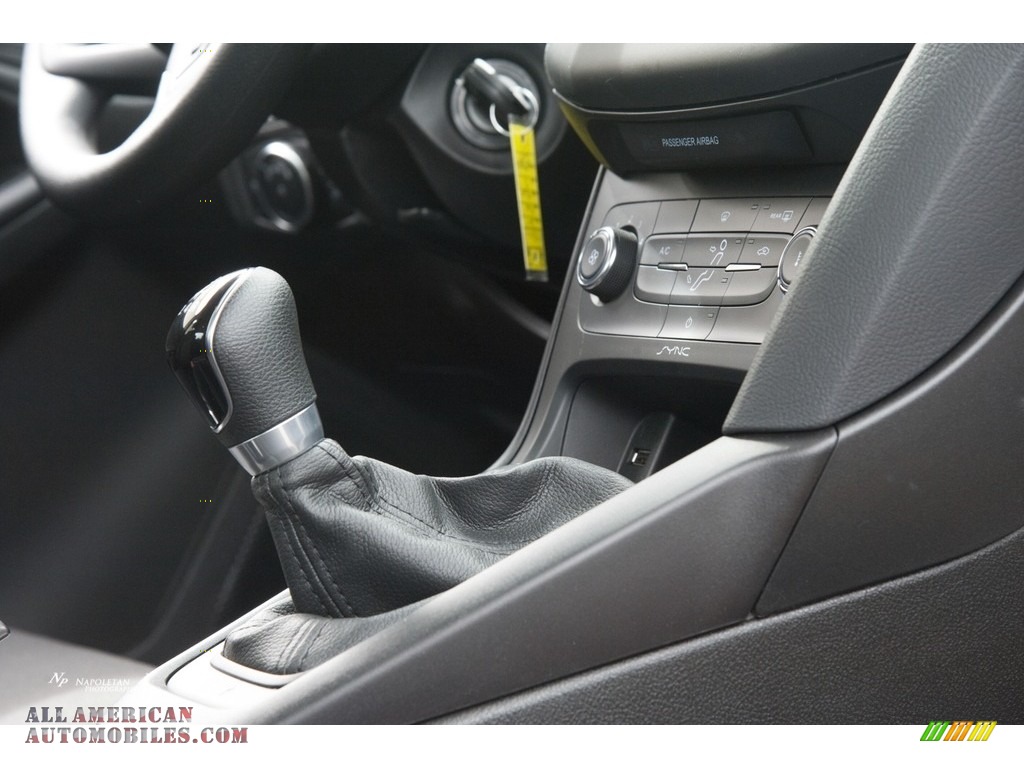 2017 Focus S Sedan - Magnetic / Charcoal Black photo #8