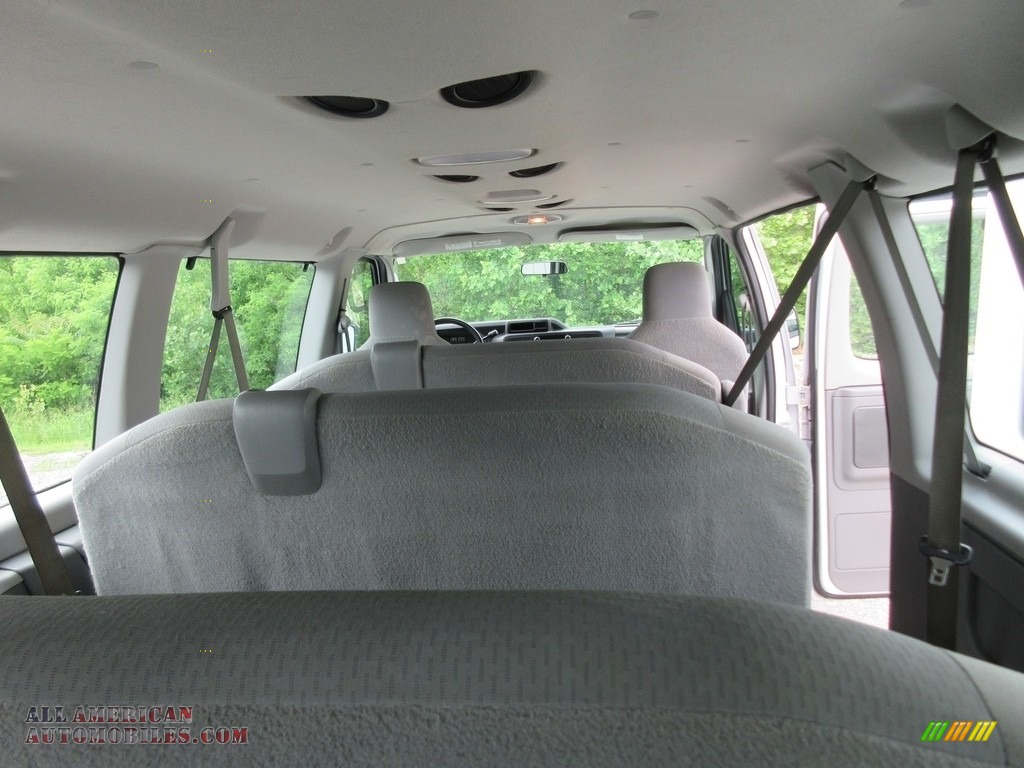 2011 E Series Van E350 XLT Extended Passenger - Oxford White / Medium Flint photo #22