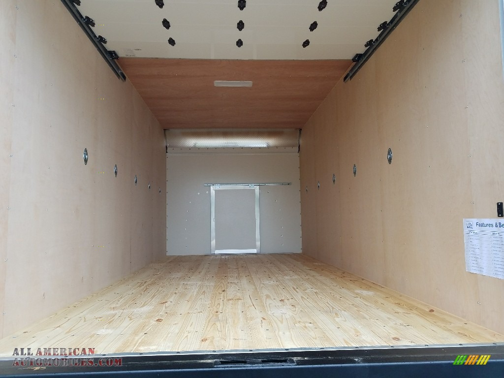 2017 Express Cutaway 4500 Moving Van - Summit White / Medium Pewter photo #4
