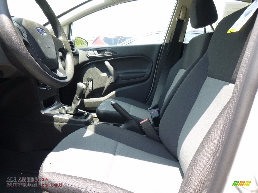 2017 Fiesta S Sedan - Oxford White / Charcoal Black photo #7