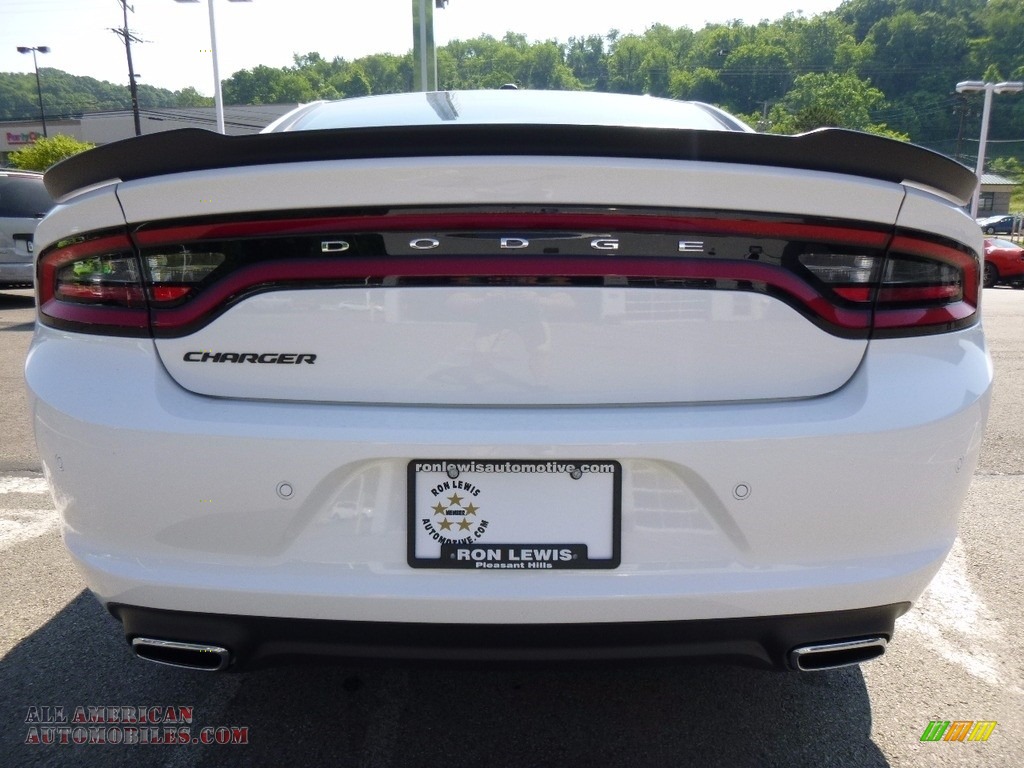 2017 Charger SE AWD - White Knuckle / Black photo #4