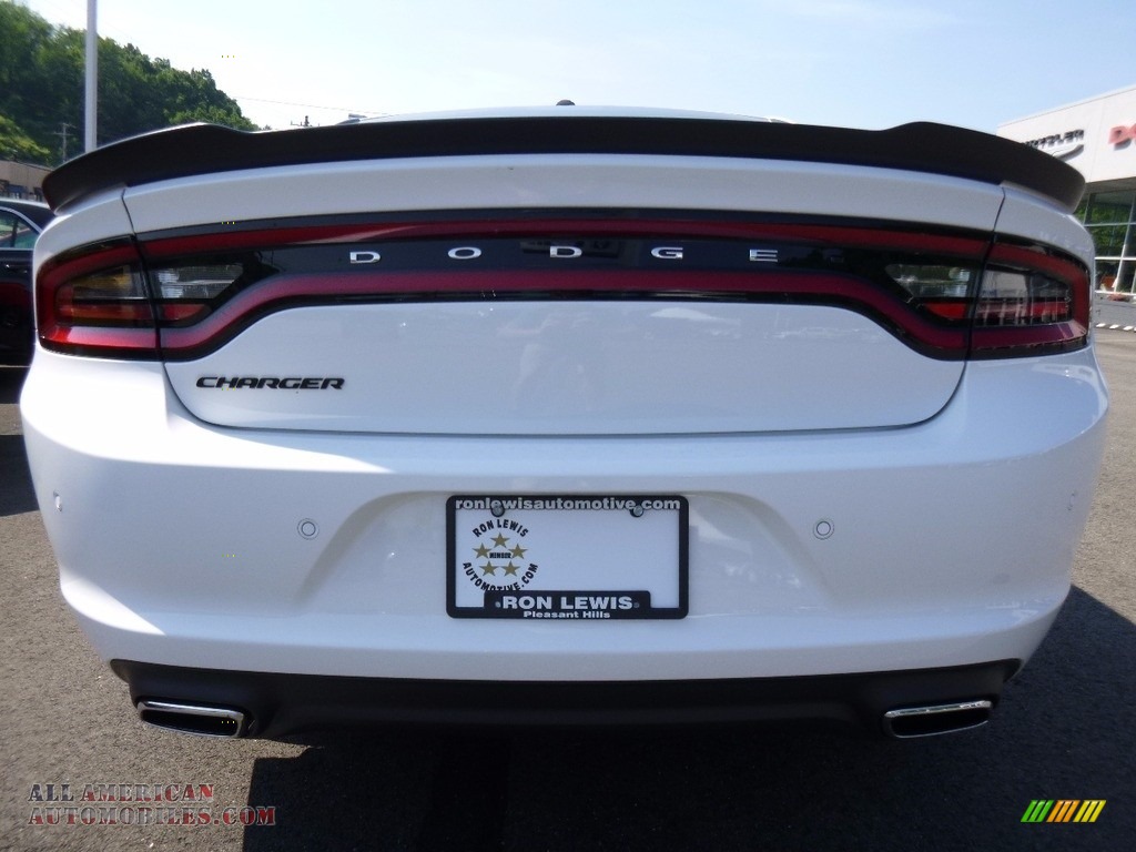 2017 Charger SE AWD - White Knuckle / Black photo #19