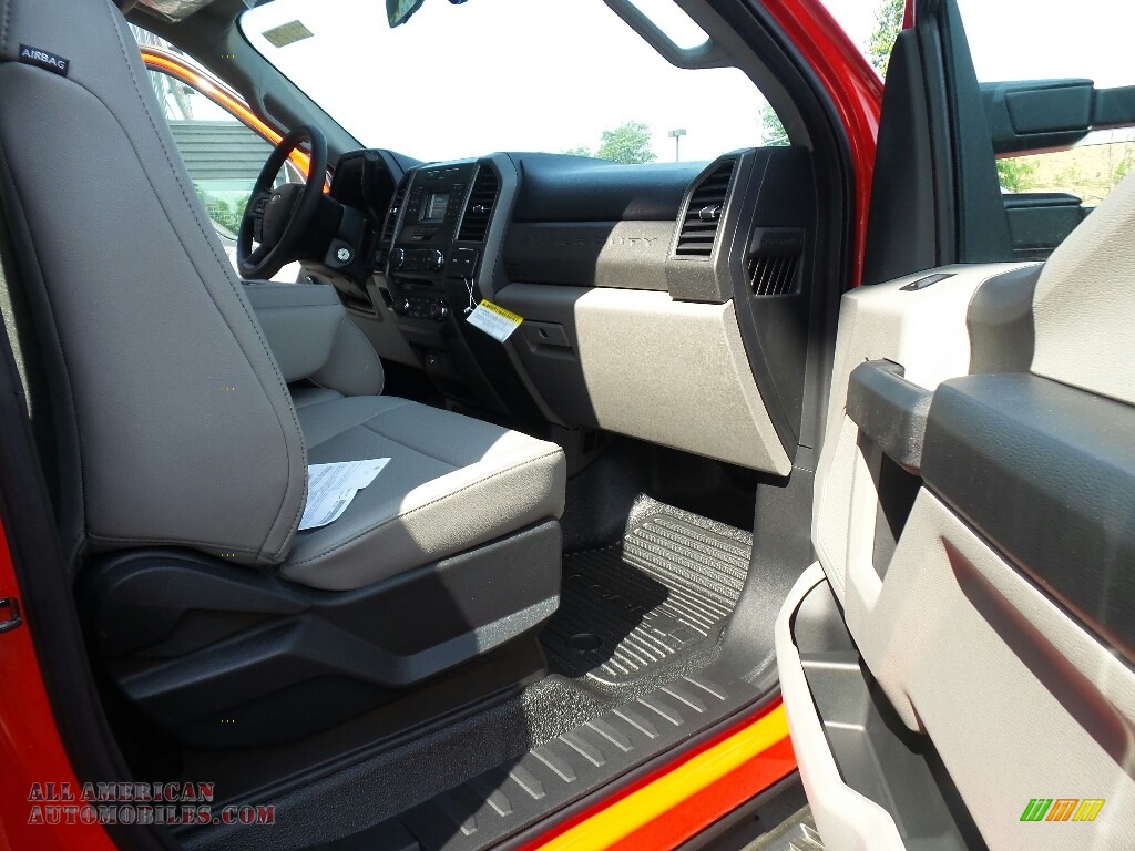 2017 F250 Super Duty XL Regular Cab 4x4 - Race Red / Medium Earth Gray photo #6