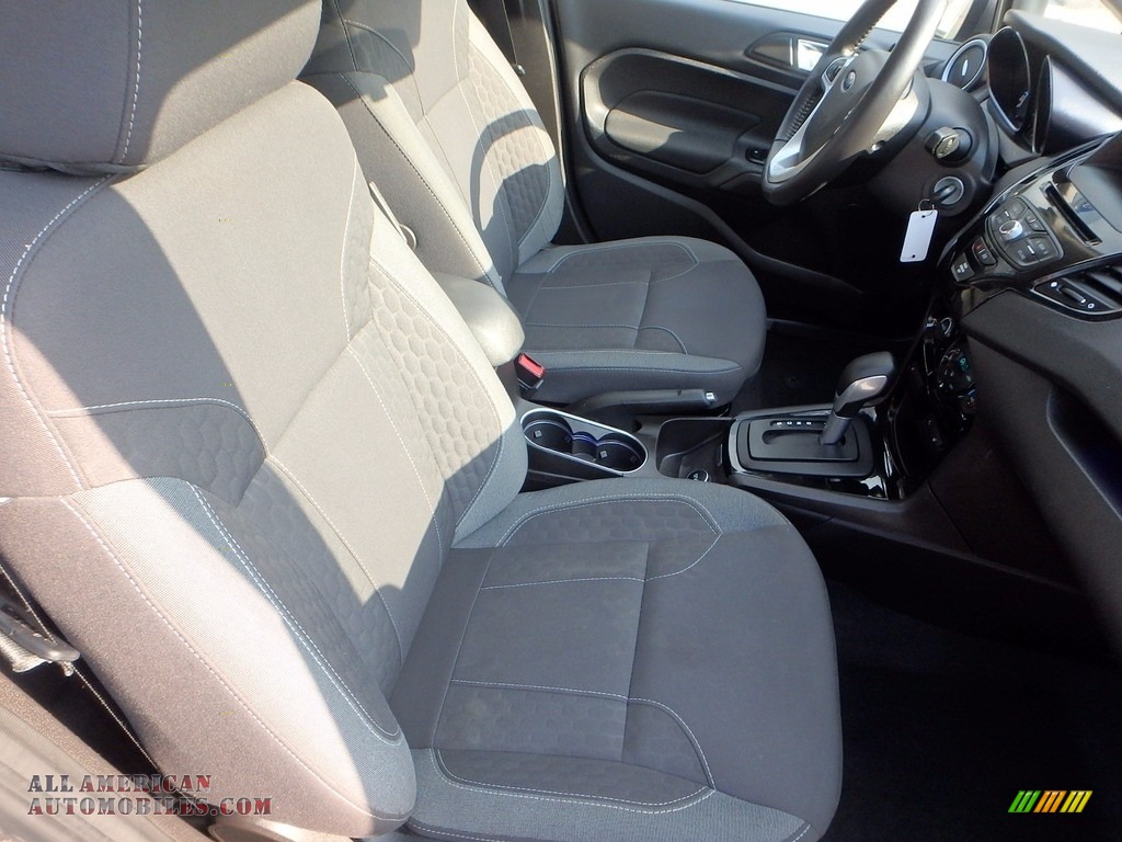 2014 Fiesta SE Sedan - Storm Gray / Charcoal Black photo #11
