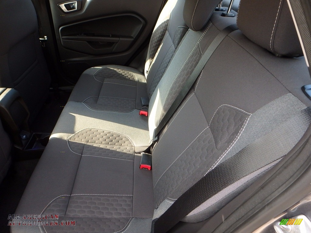 2014 Fiesta SE Sedan - Storm Gray / Charcoal Black photo #17