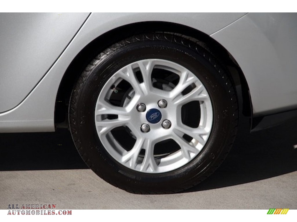 2014 Fiesta SE Sedan - Ingot Silver / Charcoal Black photo #28