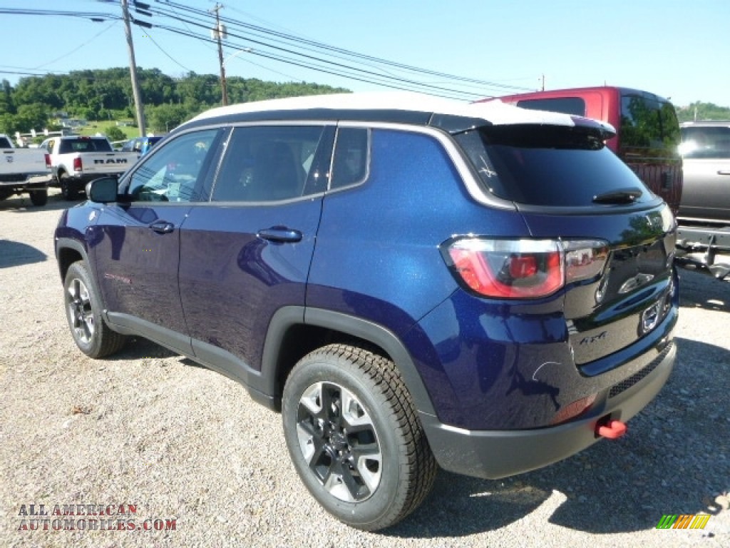 2017 Compass Trailhawk 4x4 - Jazz Blue Pearl / Black/Ruby Red photo #3