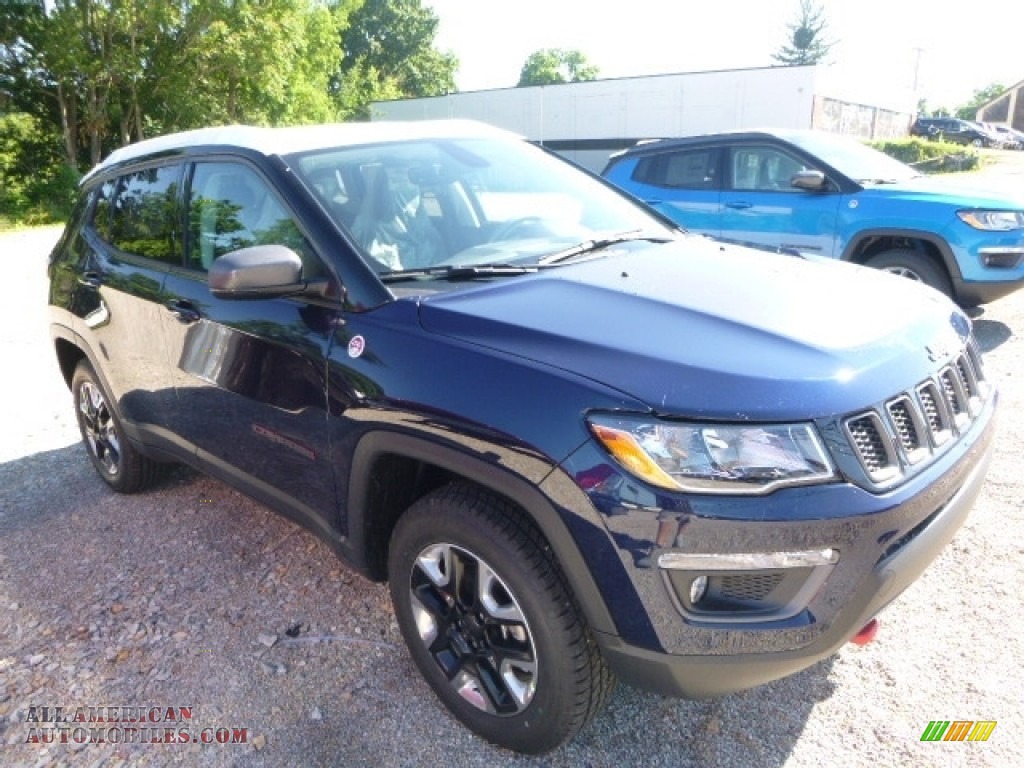 2017 Compass Trailhawk 4x4 - Jazz Blue Pearl / Black/Ruby Red photo #7
