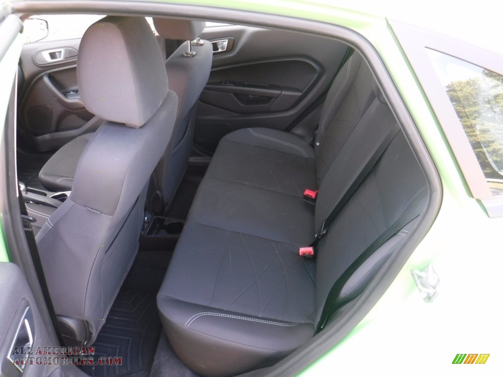 2015 Fiesta SE Sedan - Green Envy / Charcoal Black photo #20