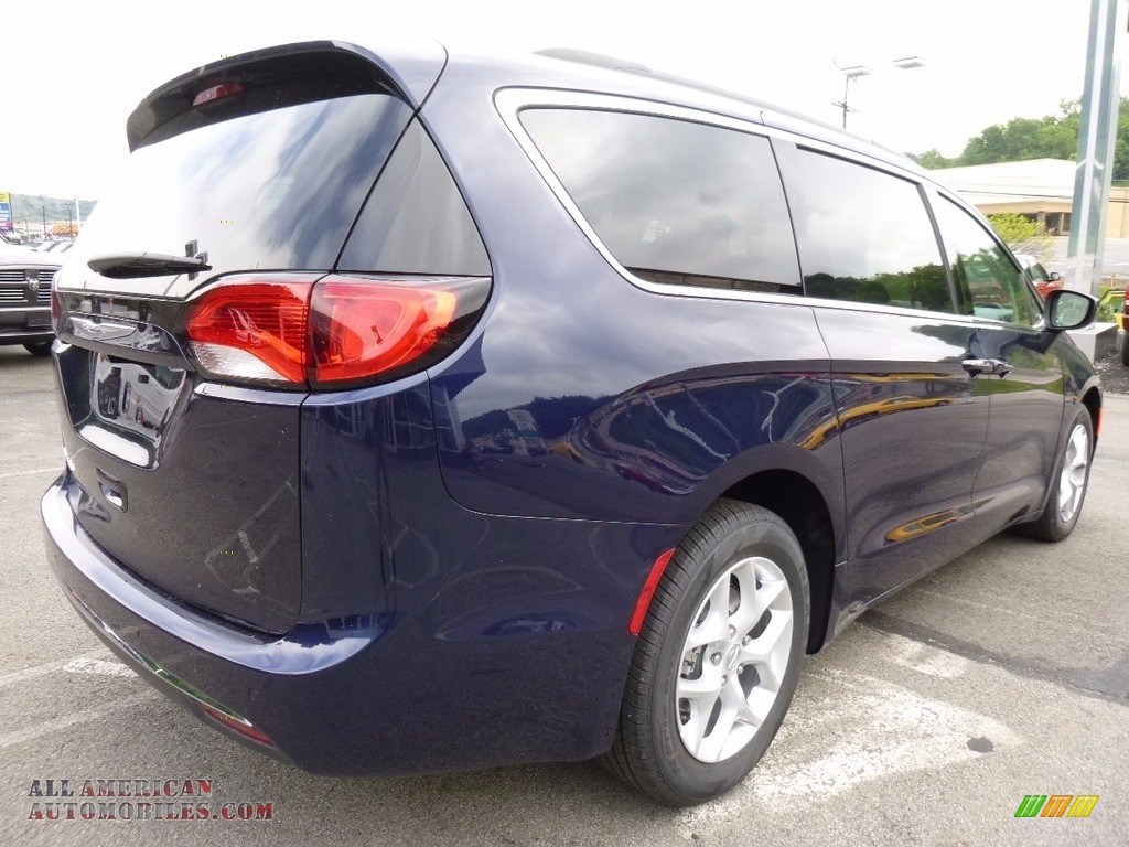 2017 Pacifica Touring L - Jazz Blue Pearl / Black/Alloy photo #6