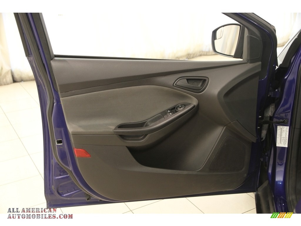 2012 Focus S Sedan - Sonic Blue Metallic / Charcoal Black photo #4