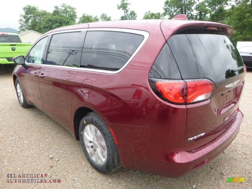 2017 Pacifica Touring - Velvet Red Pearl / Black/Alloy photo #3