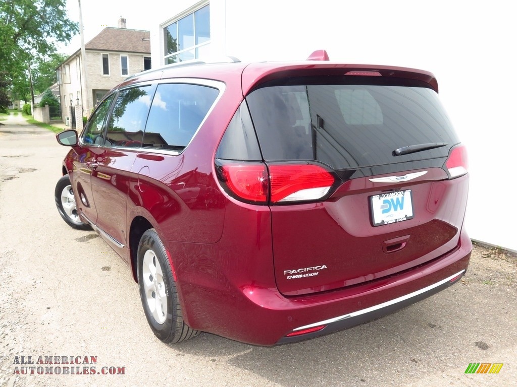 2017 Pacifica Touring L Plus - Velvet Red Pearl / Black/Alloy photo #5