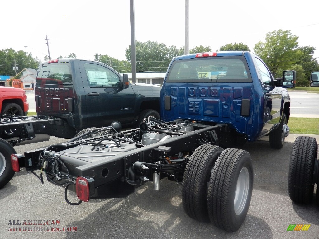 2017 Silverado 3500HD Work Truck Regular Cab 4x4 - Deep Ocean Blue Metallic / Jet Black photo #5