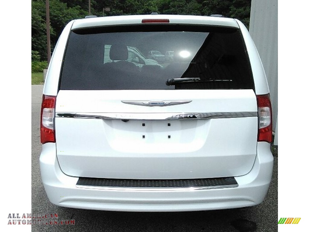 2015 Town & Country Touring - Bright White / Black/Light Graystone photo #4