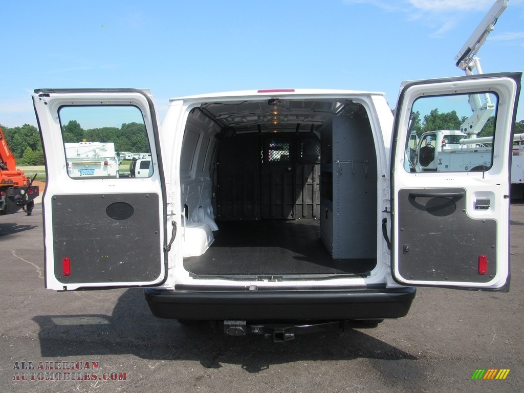 2012 E Series Van E150 Cargo - Oxford White / Medium Flint photo #17
