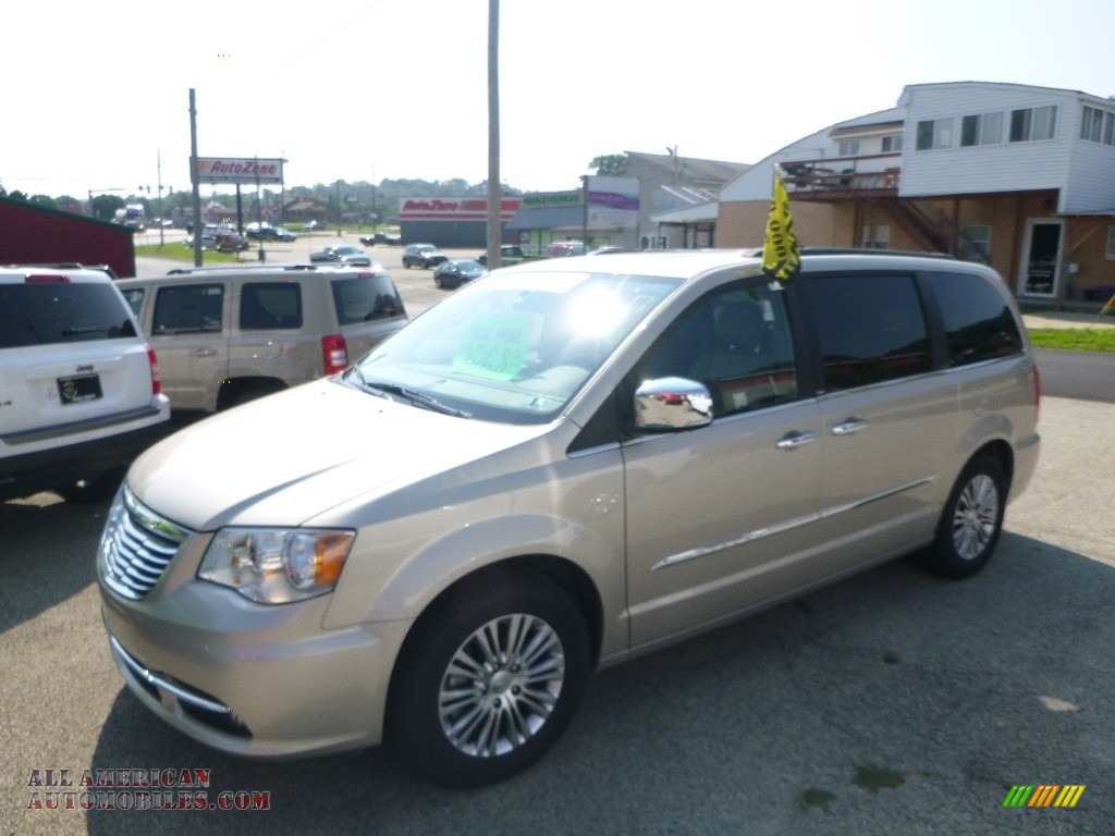 2013 Town & Country Touring - L - White Gold / Black/Light Graystone photo #1