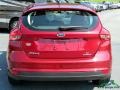 Ford Focus SE Hatch Ruby Red photo #4