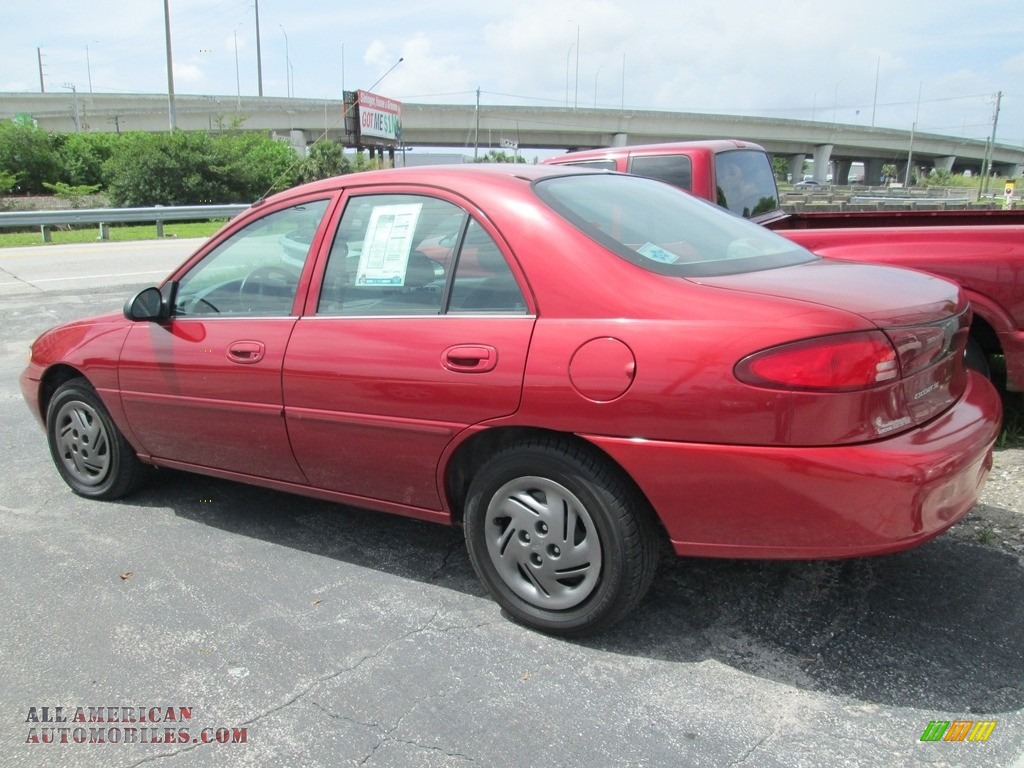 2002 Escort SE Sedan - Bright Red / Medium Graphite photo #9