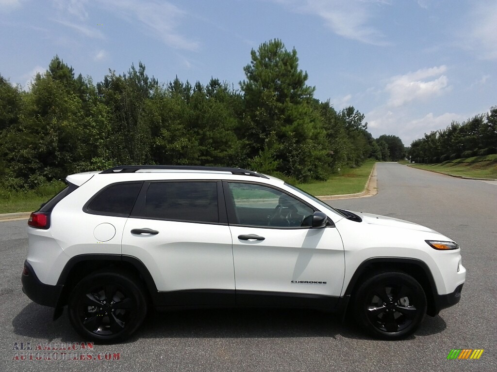2017 Cherokee Sport 4x4 - Bright White / Black photo #5
