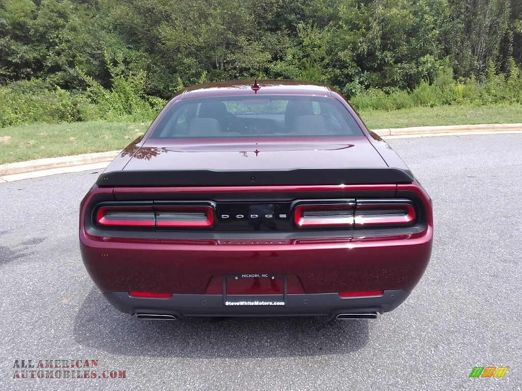 2017 Challenger R/T Scat Pack - Octane Red / Black photo #7