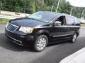 Chrysler Town & Country Touring - L Brilliant Black Crystal Pearl photo #6