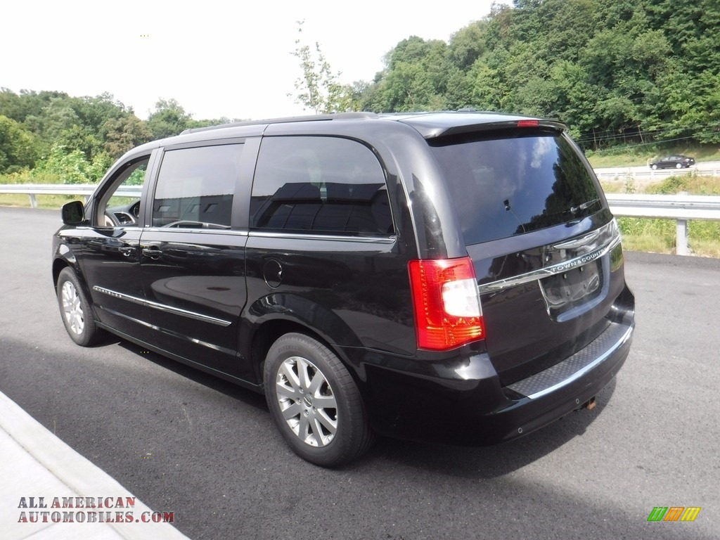 2012 Town & Country Touring - L - Brilliant Black Crystal Pearl / Black/Light Graystone photo #8