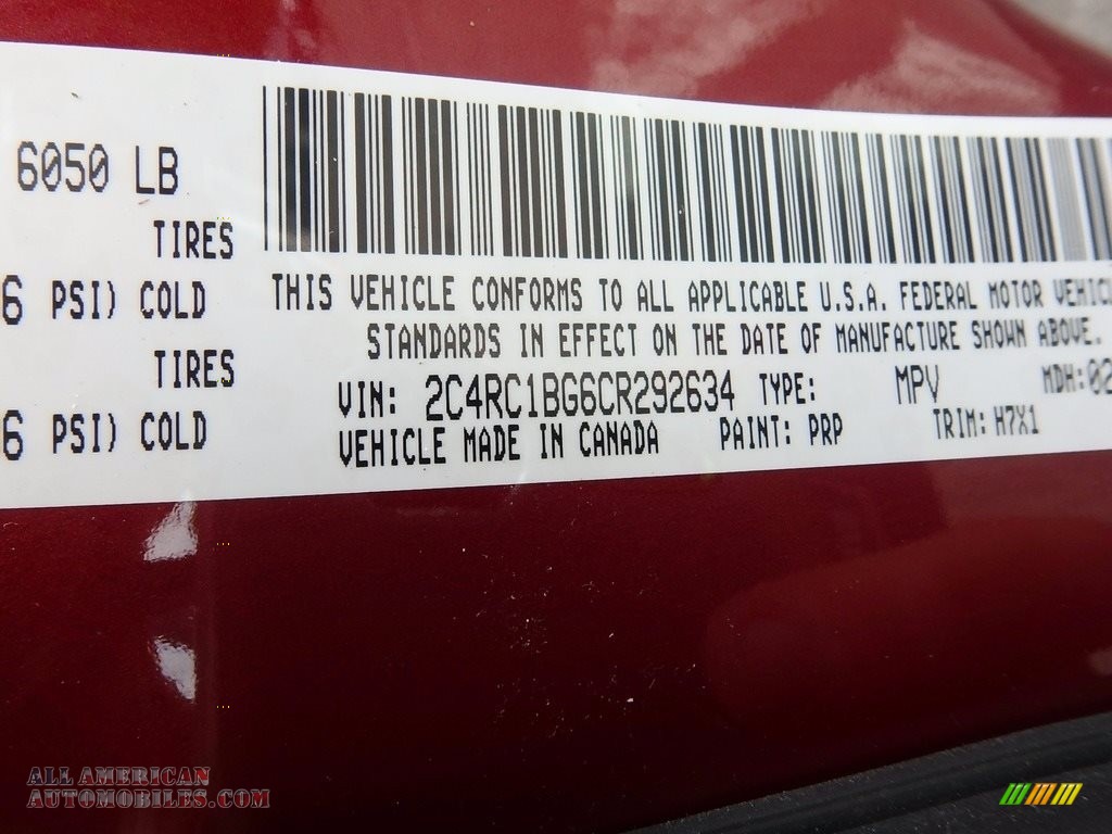2012 Town & Country Touring - Deep Cherry Red Crystal Pearl / Black/Light Graystone photo #17