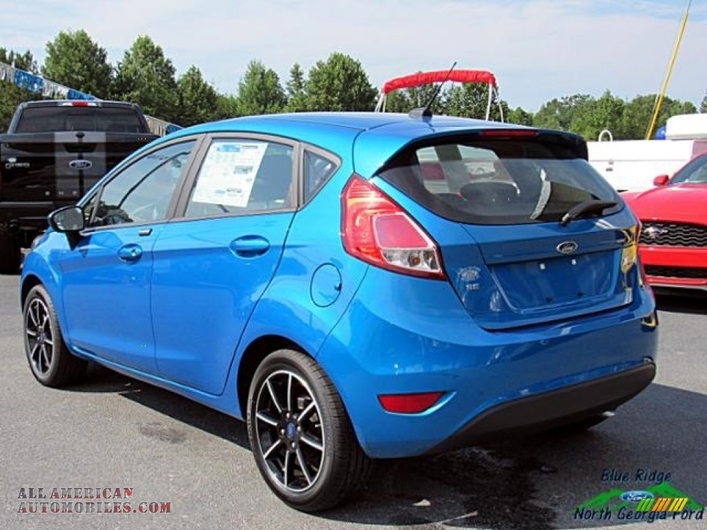 2017 Fiesta SE Hatchback - Blue Candy / Charcoal Black photo #3