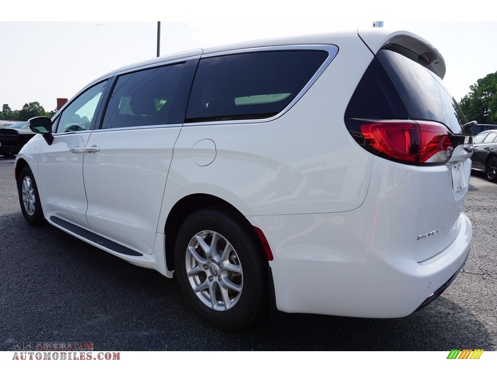 2017 Pacifica Touring L - Bright White / Cognac/Alloy/Toffee photo #5