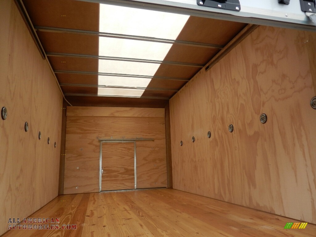 2017 Express Cutaway 3500 Moving Van - Summit White / Medium Pewter photo #3