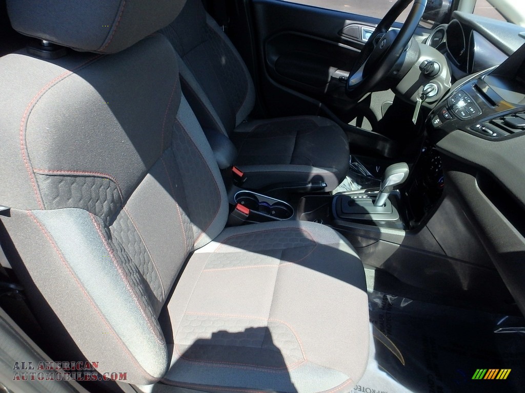 2014 Fiesta SE Hatchback - Tuxedo Black / Charcoal Black photo #10