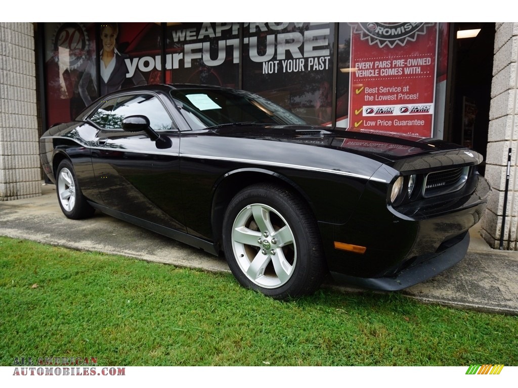 2010 Challenger SE - Brilliant Black Crystal Pearl / Dark Slate Gray photo #1