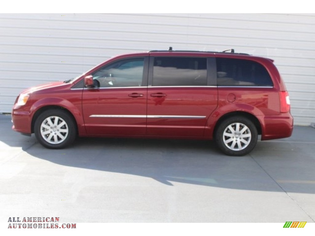 2014 Town & Country Touring - Deep Cherry Red Crystal Pearl / Dark Frost Beige/Medium Frost Beige photo #7