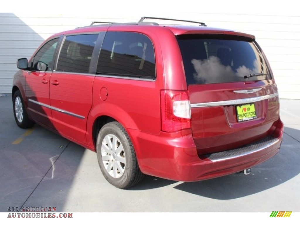 2014 Town & Country Touring - Deep Cherry Red Crystal Pearl / Dark Frost Beige/Medium Frost Beige photo #8