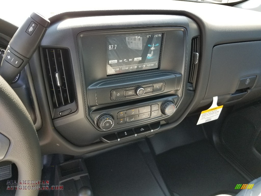 2018 Silverado 3500HD Work Truck Double Cab 4x4 - Summit White / Dark Ash/Jet Black photo #9