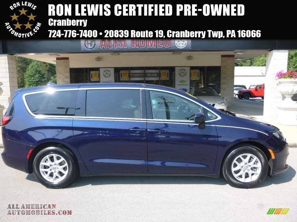 Jazz Blue Pearl / Black/Alloy Chrysler Pacifica Touring