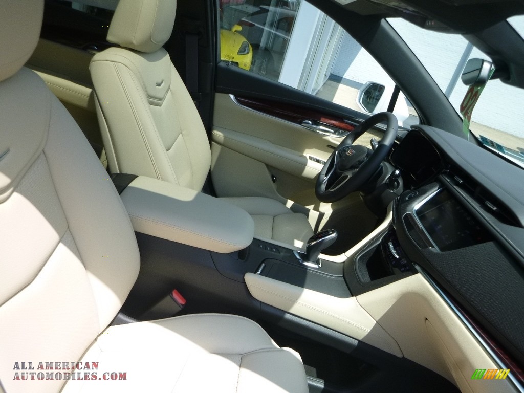 2018 XT5 Premium Luxury AWD - Crystal White Tricoat / Sahara Beige photo #10