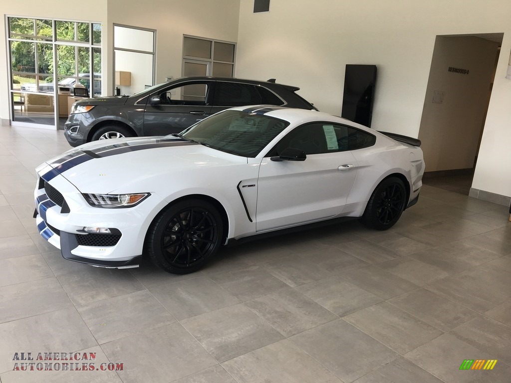 2017 Mustang Shelby GT350 - Oxford White / Ebony photo #5