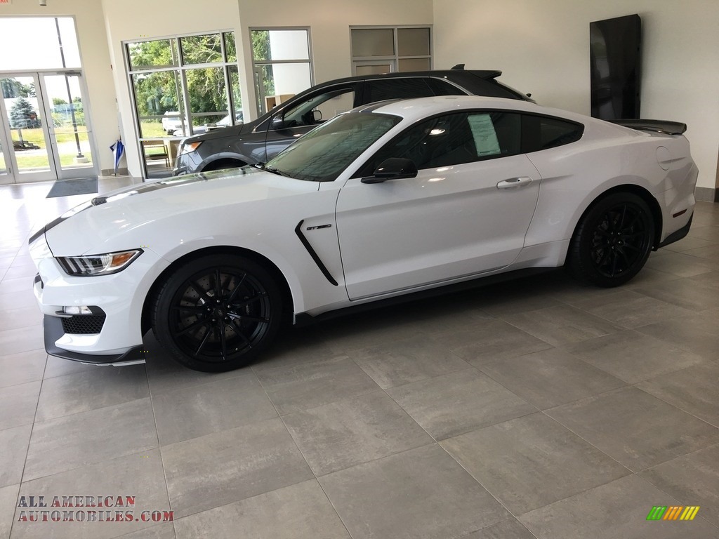 2017 Mustang Shelby GT350 - Oxford White / Ebony photo #6