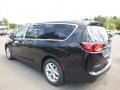 Chrysler Pacifica Touring Plus Brilliant Black Crystal Pearl photo #3