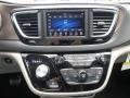 Chrysler Pacifica Touring Plus Brilliant Black Crystal Pearl photo #16