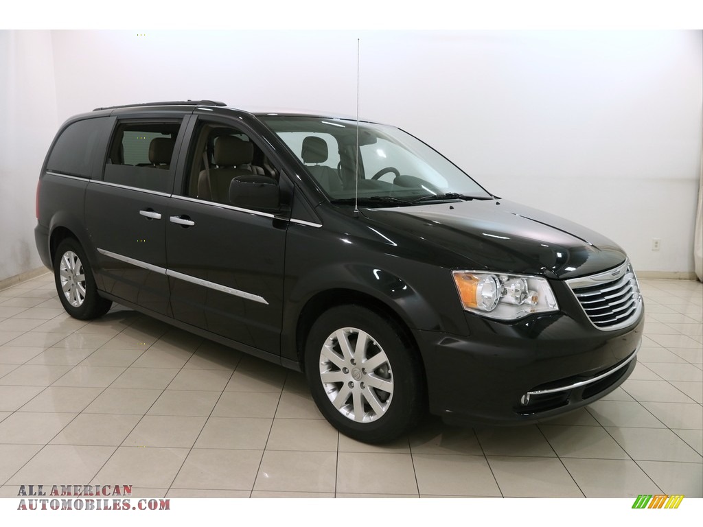 Brilliant Black Crystal Pearl / Dark Frost Beige/Medium Frost Beige Chrysler Town & Country Touring