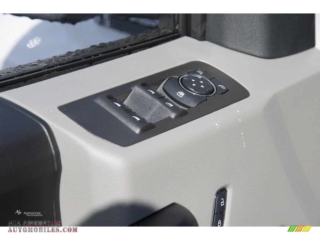 2018 F150 STX SuperCab 4x4 - Oxford White / Black photo #7