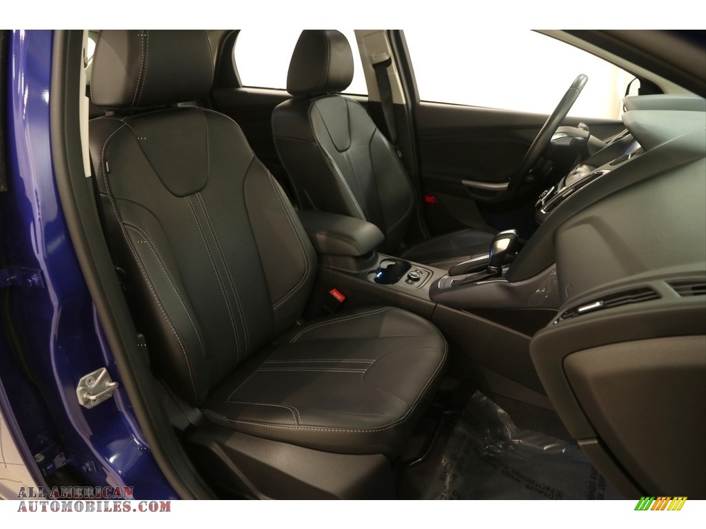 2013 Focus Titanium Hatchback - Performance Blue / Charcoal Black photo #12