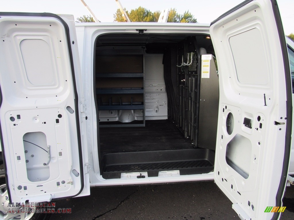 2014 E-Series Van E250 Cargo Van - Oxford White / Medium Flint photo #27