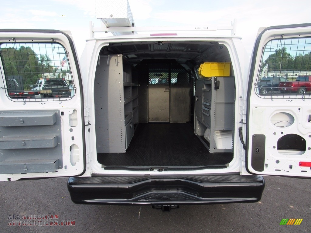 2012 E Series Van E250 Cargo - Oxford White / Medium Flint photo #34