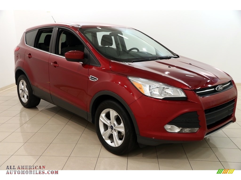 Ruby Red / Charcoal Black Ford Escape SE 1.6L EcoBoost
